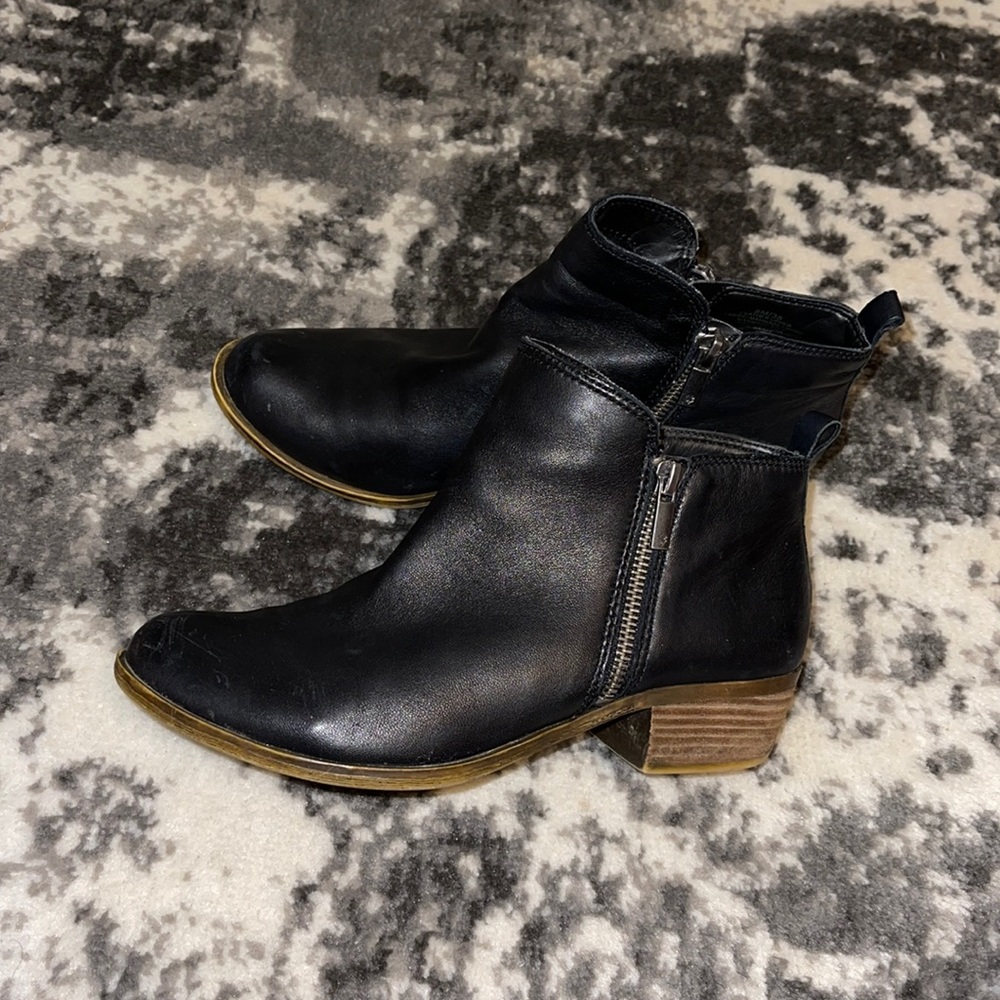 Lucky Brand black leather booties